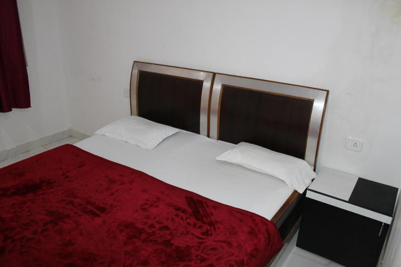 Sunset Backpackers Hostel Orchha Exterior foto