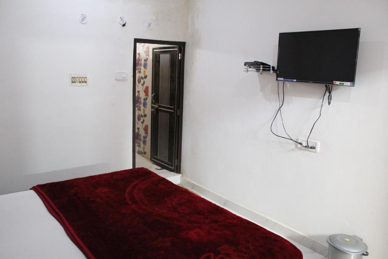 Sunset Backpackers Hostel Orchha Exterior foto